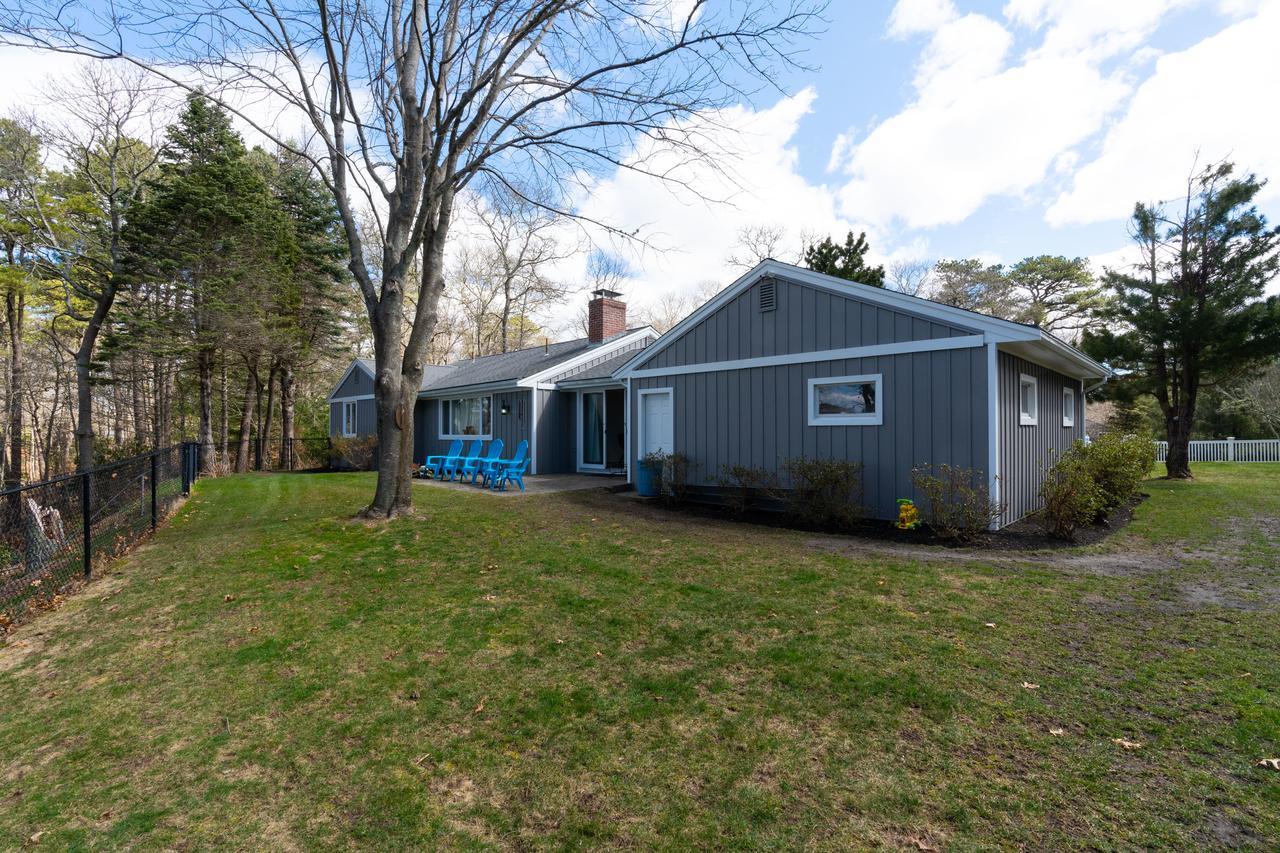 Weeks Pond Charmer * Forestdale